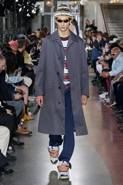 Look 26